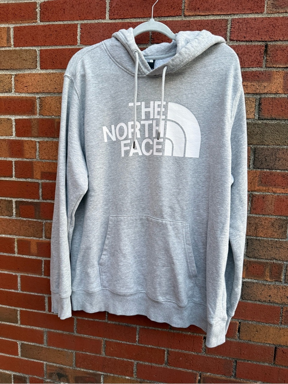The North Face Gray Pullover Hoodie Menβs XL Fleece Lined Sweatshirt Logo